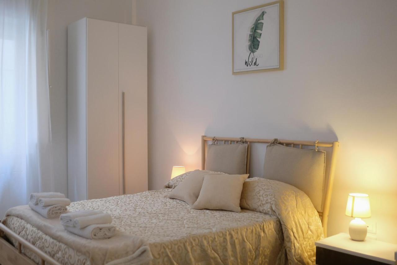 Le Stanze Di Sofia Bed & Breakfast ซาแลร์โน ภายนอก รูปภาพ